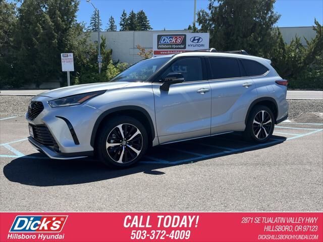 2022 Toyota Highlander XSE