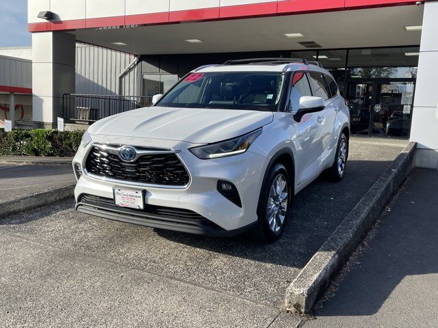 2022 Toyota Highlander Hybrid Limited