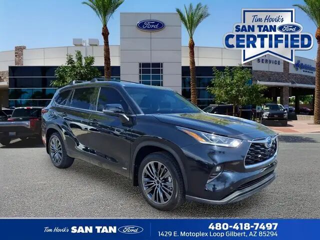 2022 Toyota Highlander Hybrid Limited