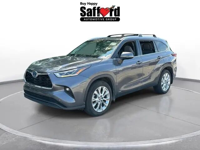 2024 Toyota Highlander Hybrid Limited — photo 1 of 13