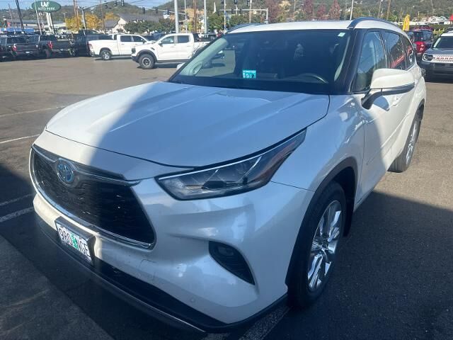 2023 Toyota Highlander Hybrid Limited