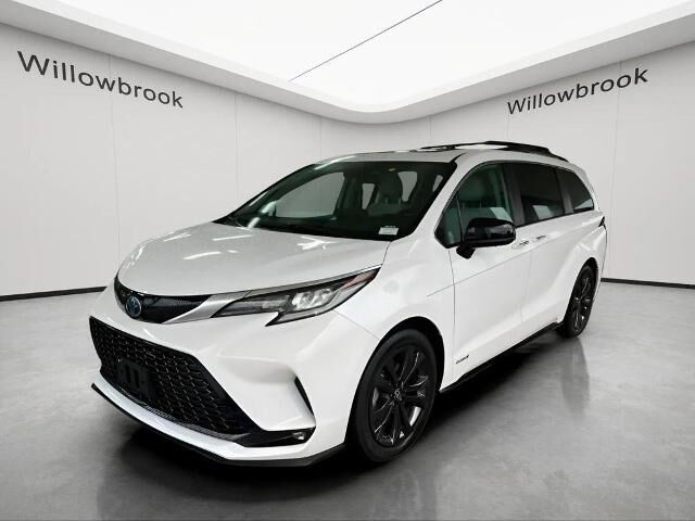 2021 Toyota Sienna XSE 7-Passenger