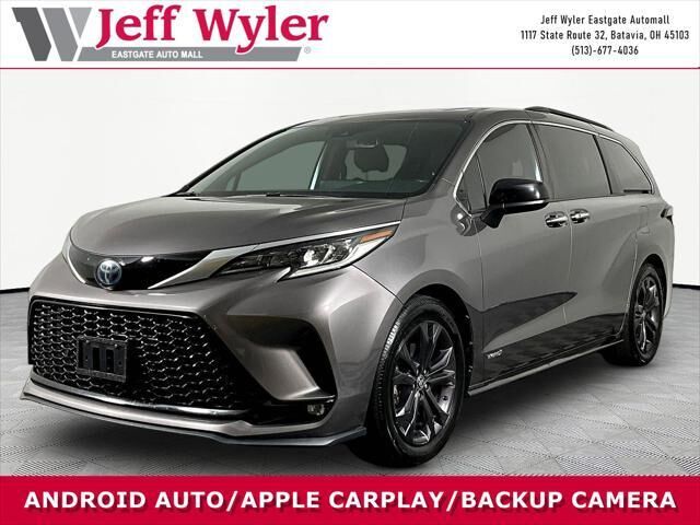 2021 Toyota Sienna XSE 7-Passenger