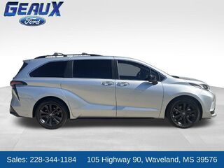 2022 Toyota Sienna XSE 7-Passenger