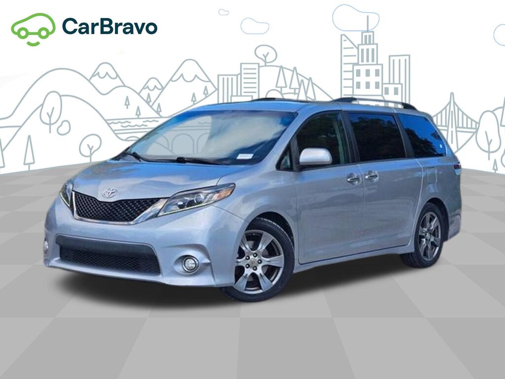2017 Toyota Sienna SE — photo 1 of 7