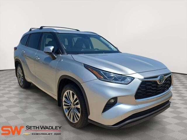 2023 Toyota Highlander Hybrid Limited