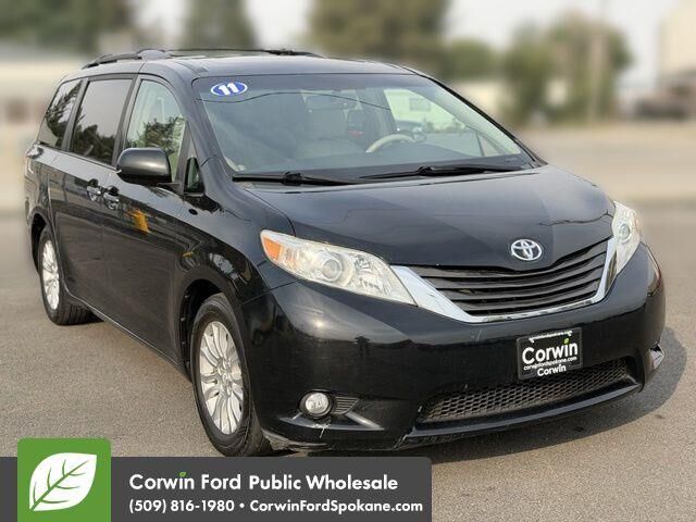 2011 Toyota Sienna Limited 7-Passenger