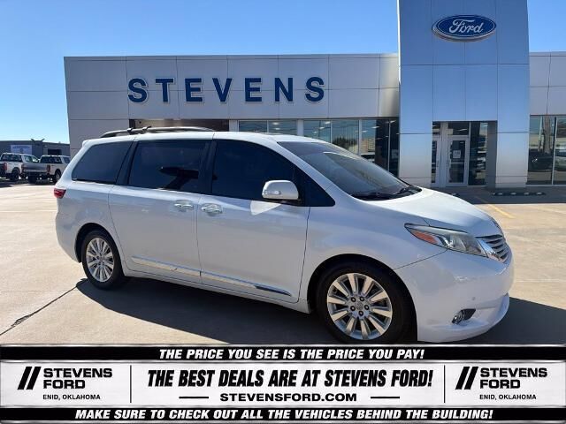 2015 Toyota Sienna XLE 7-Passenger Auto Access Seat