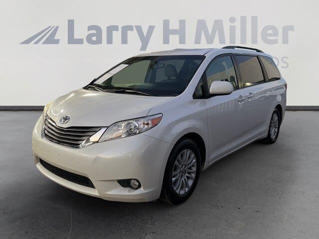 2016 Toyota Sienna Limited 7-Passenger — photo 1 of 19