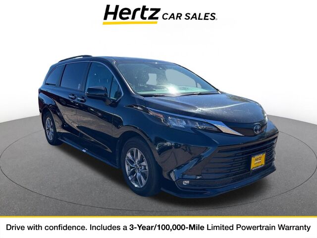 2025 Toyota Sienna XLE