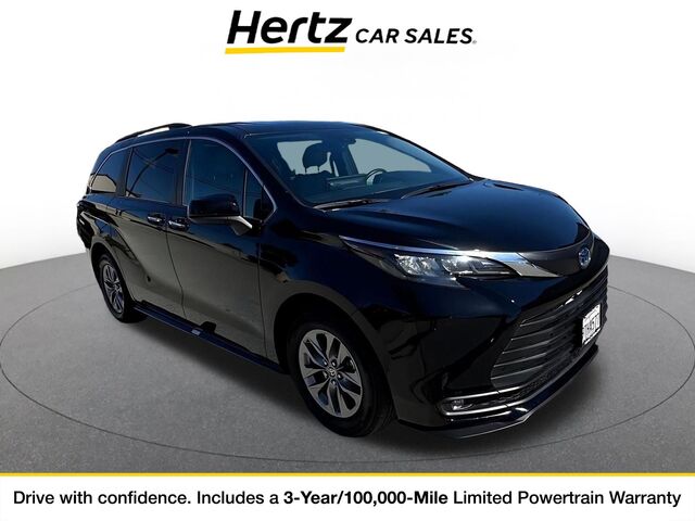 2025 Toyota Sienna XLE