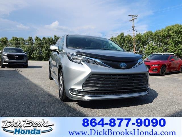 2021 Toyota Sienna XLE 7-Passenger