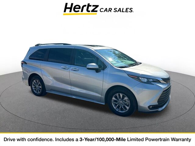 2025 Toyota Sienna XLE
