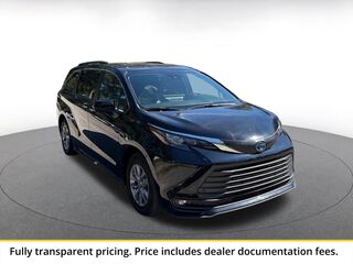 2025 Toyota Sienna XLE