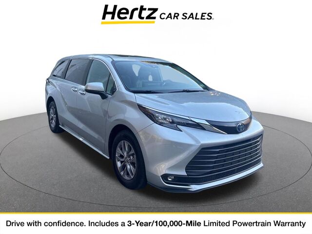2025 Toyota Sienna XLE