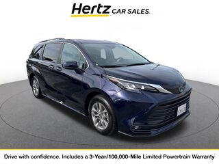 2025 Toyota Sienna XLE