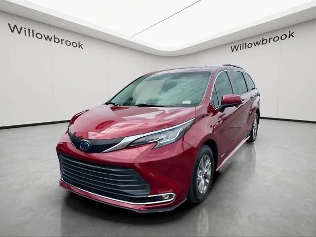2021 Toyota Sienna XLE 7-Passenger