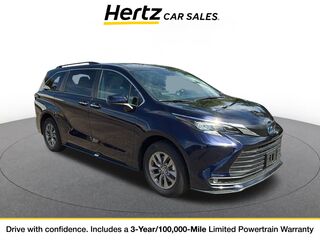 2025 Toyota Sienna XLE
