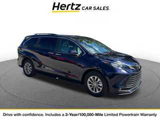 2025 Toyota Sienna XLE