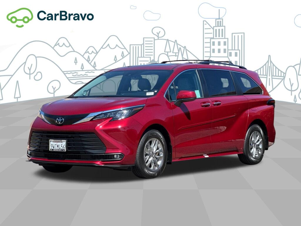 2026 Toyota Sienna XLE — photo 1 of 6