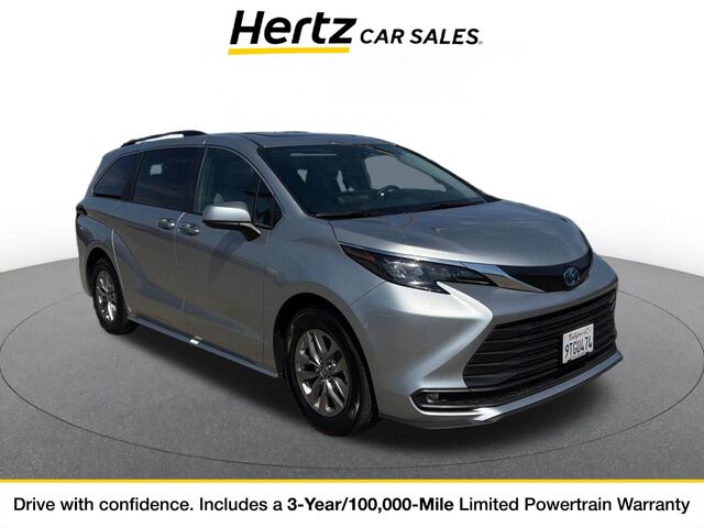 2025 Toyota Sienna XLE