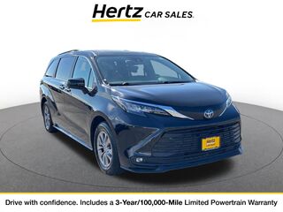 2025 Toyota Sienna XLE