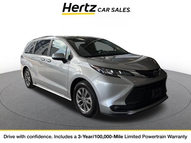 2025 Toyota Sienna XLE