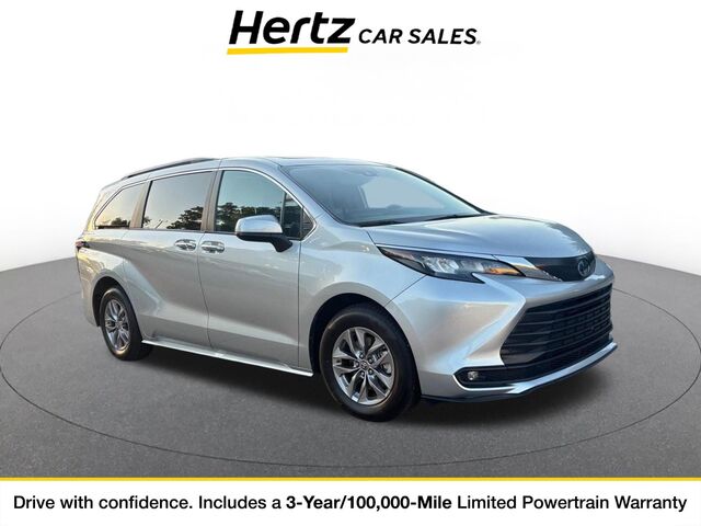 2025 Toyota Sienna XLE