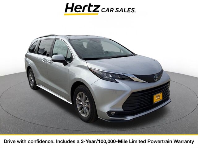 2025 Toyota Sienna XLE