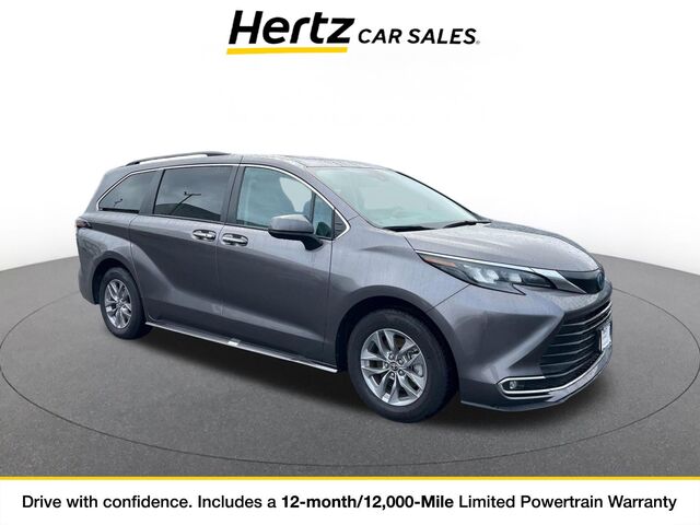 2024 Toyota Sienna XLE