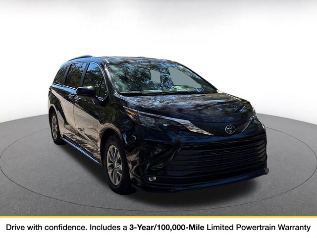 2025 Toyota Sienna XLE