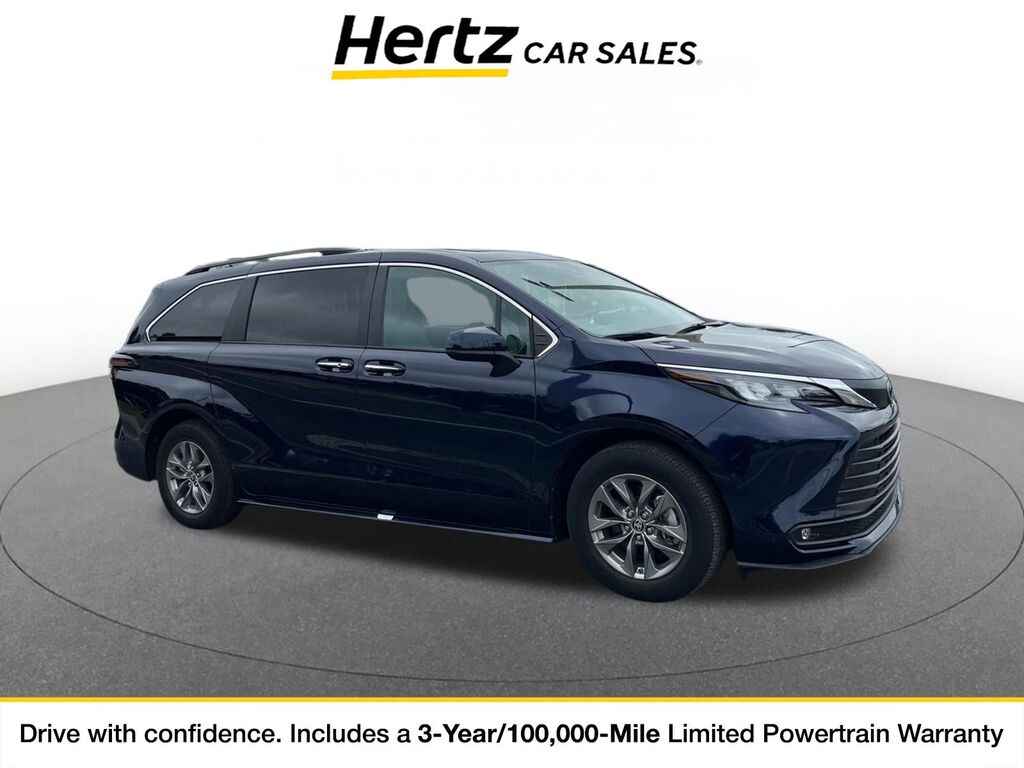 2025 Toyota Sienna XLE — photo 1 of 1