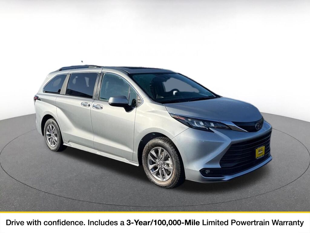 2025 Toyota Sienna XLE — photo 1 of 1