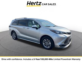 2025 Toyota Sienna XLE