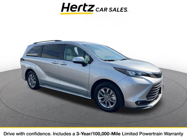 2025 Toyota Sienna XLE