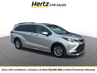 2025 Toyota Sienna XLE