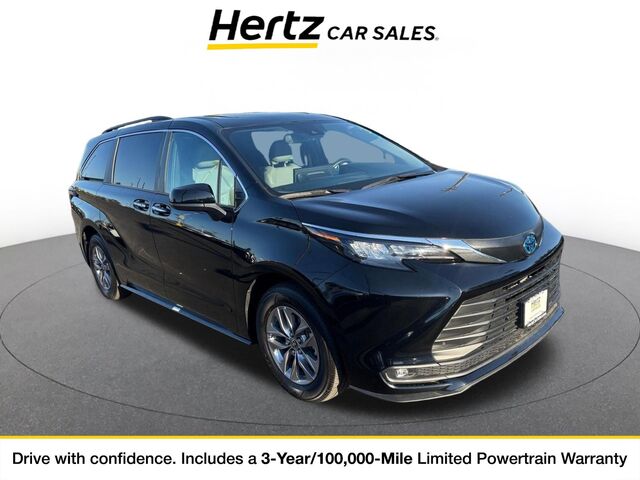 2025 Toyota Sienna XLE
