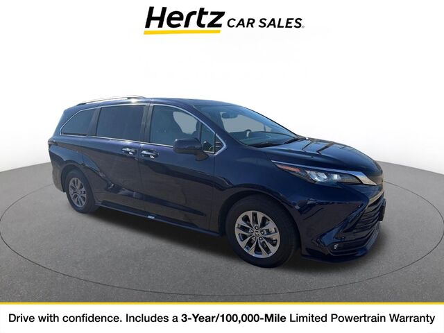 2025 Toyota Sienna XLE