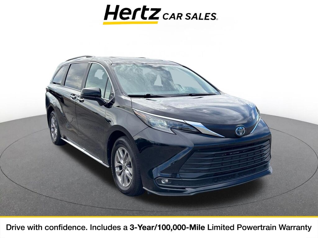 2025 Toyota Sienna XLE — photo 1 of 1