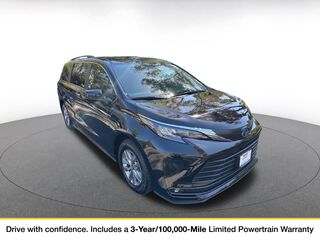 2025 Toyota Sienna XLE