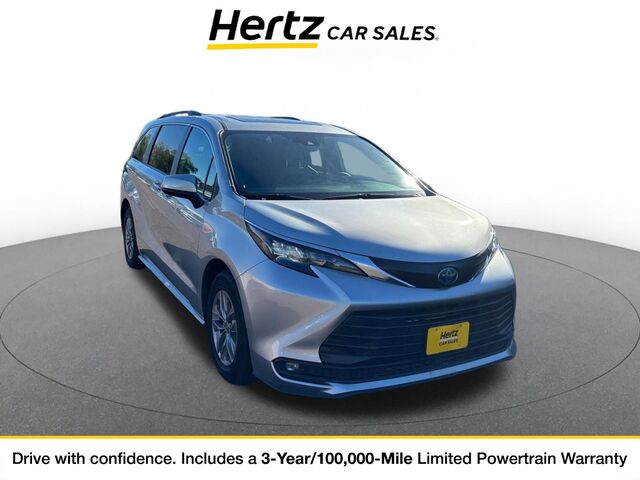 2025 Toyota Sienna XLE