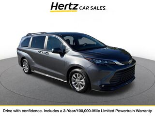 2025 Toyota Sienna XLE