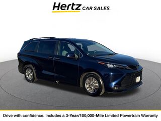 2025 Toyota Sienna XLE