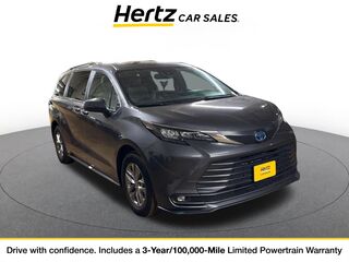 2025 Toyota Sienna XLE