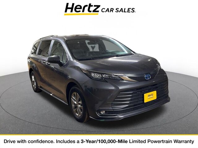 2025 Toyota Sienna XLE