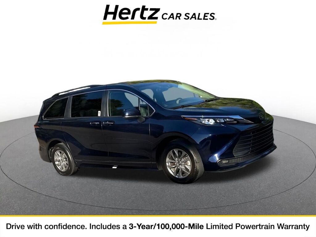 2025 Toyota Sienna XLE — photo 1 of 1