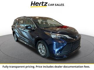 2025 Toyota Sienna XLE