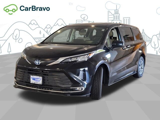 2023 Toyota Sienna XLE