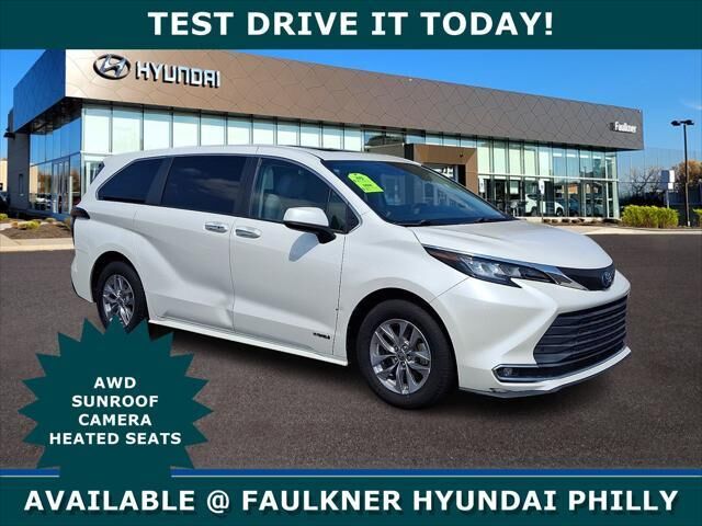 2021 Toyota Sienna XLE 7-Passenger