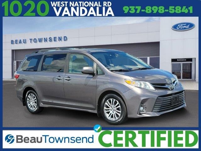 2019 Toyota Sienna XLE 7-Passenger Auto Access Seat — photo 1 of 26